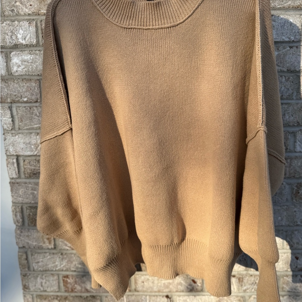 Vici women’s Tan Sweater,Sz small. - Picture 6 of 7